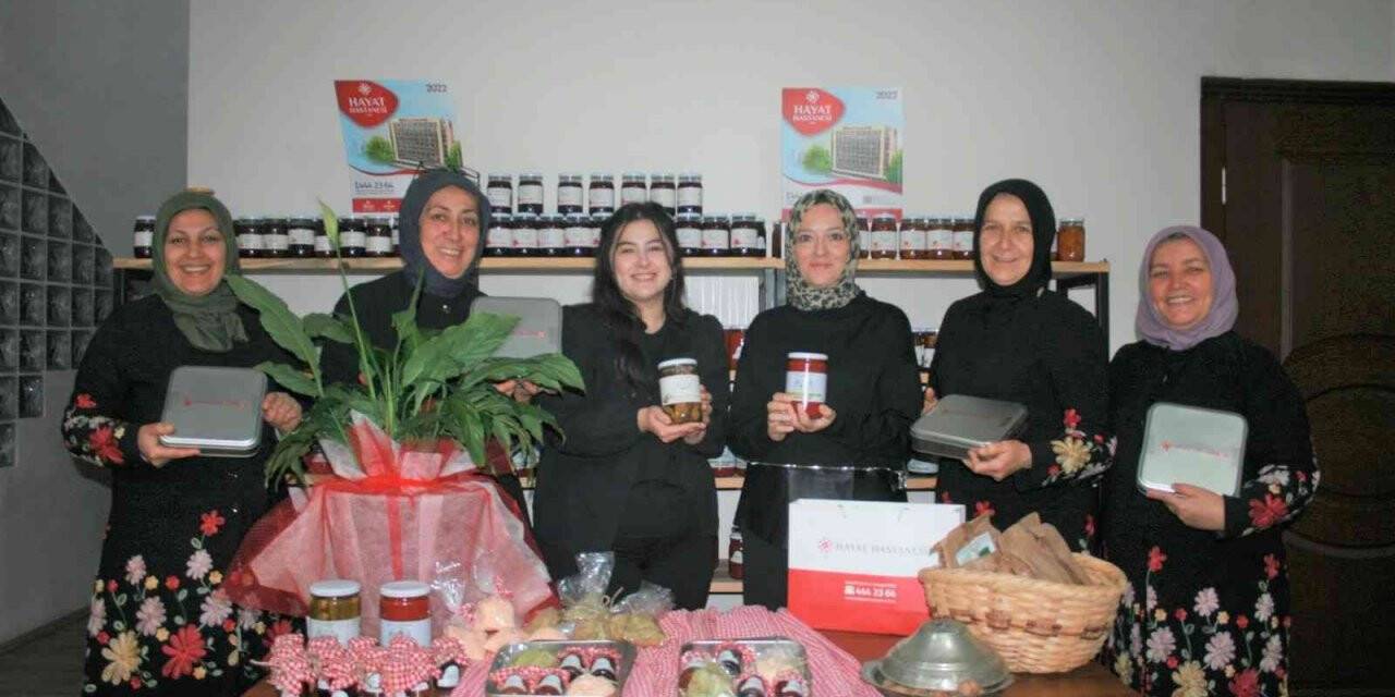 Hayat Hastanesi’nden kadın üreticilere destek