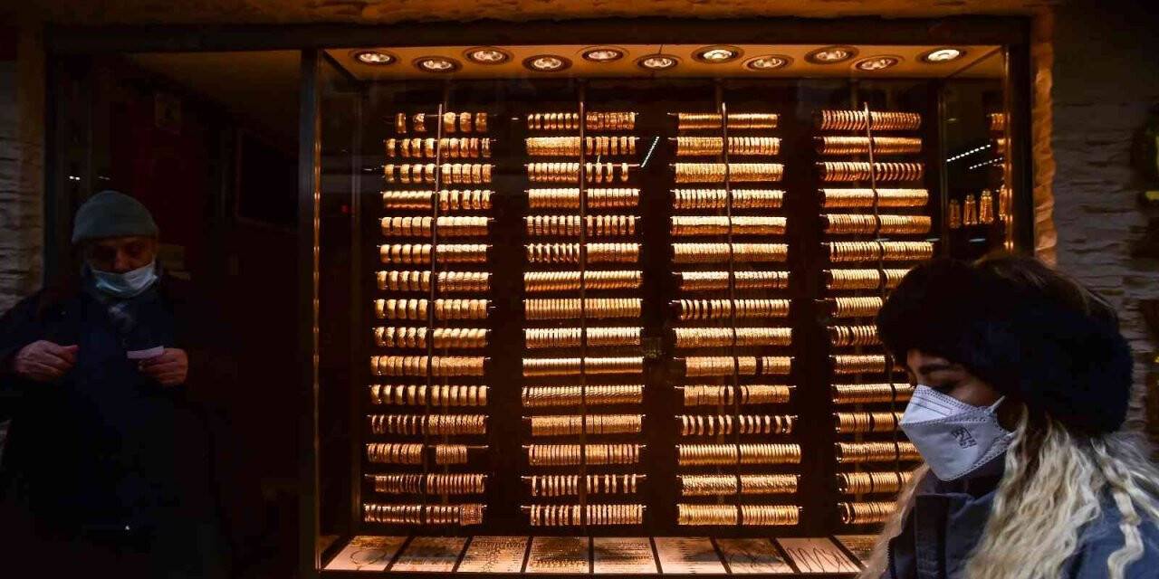 Kuyumcular altının 2022 yılında stabil kalacağını düşünüyor