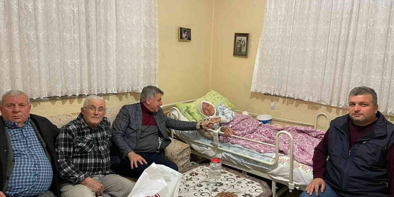 Başkan Aydın yeni yıla hasta ve yaşlılarla birlikte girdi