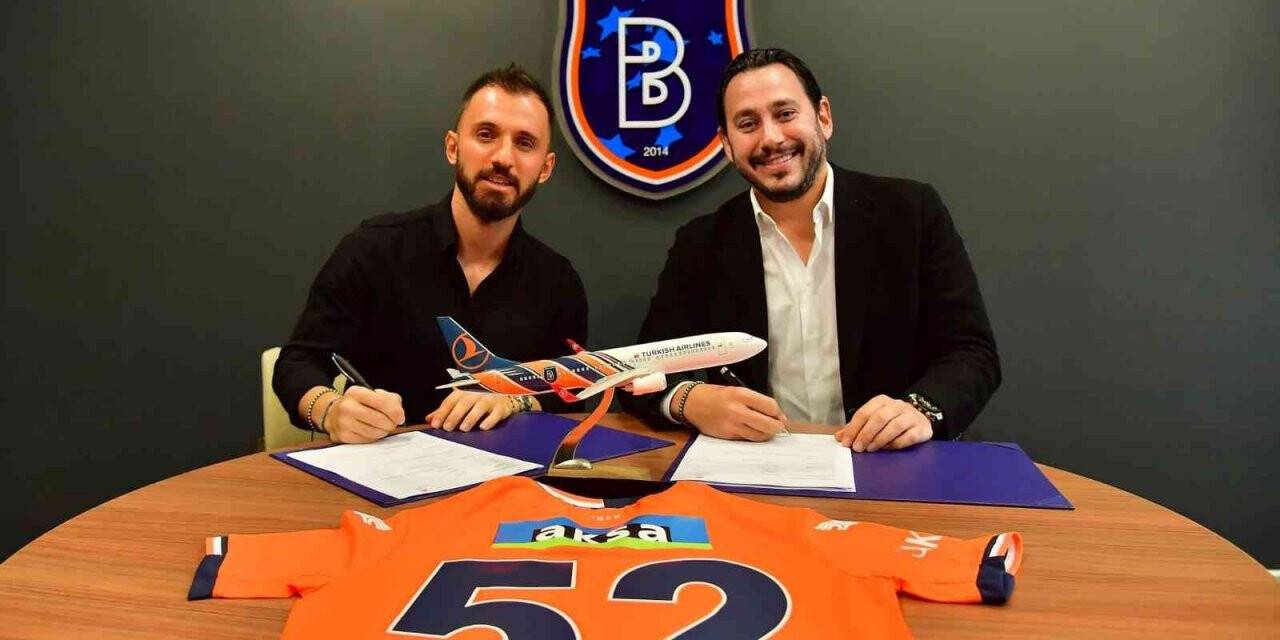 Medipol Başakşehir, Emre Çolak’ı transfer etti