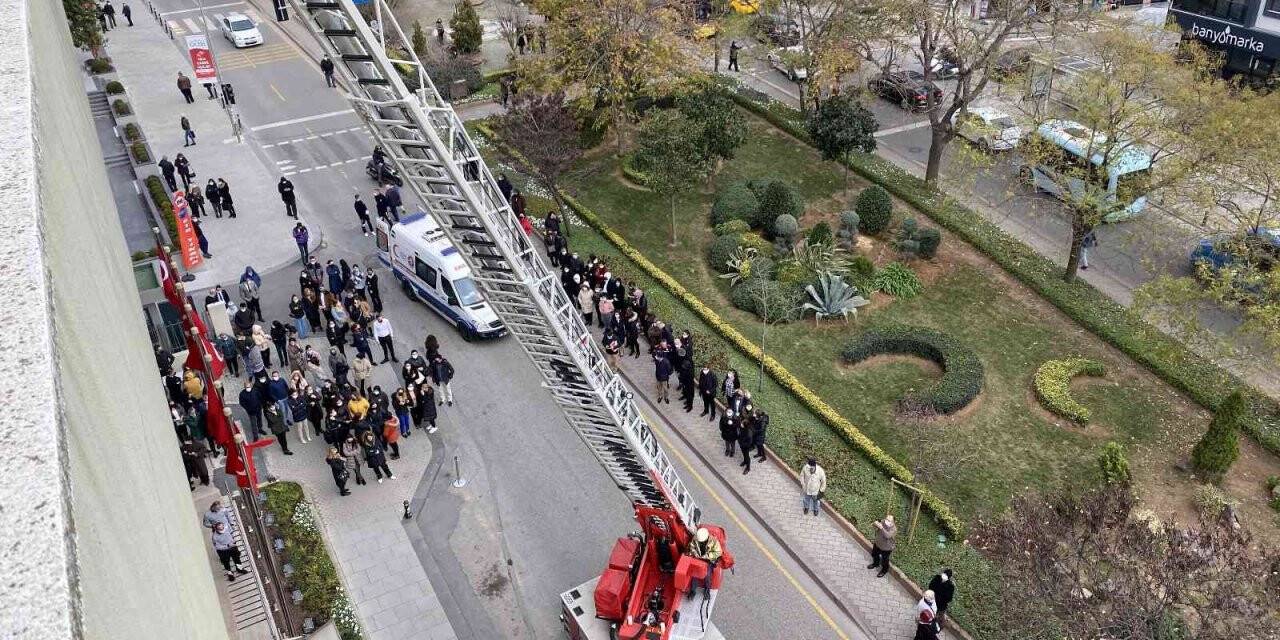 Maltepe’de AKUT tatbikatı heyecan oluşturdu