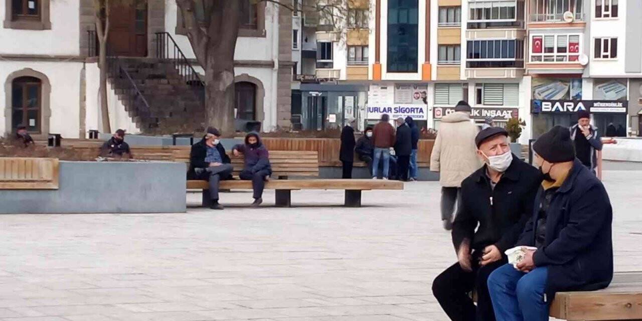 Sıcak havayı gören kendini dışarı attı