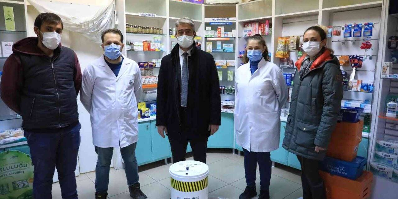 Marmaris’te ’Çevre Dostu Atık İlaç Projesi’ başlatıldı
