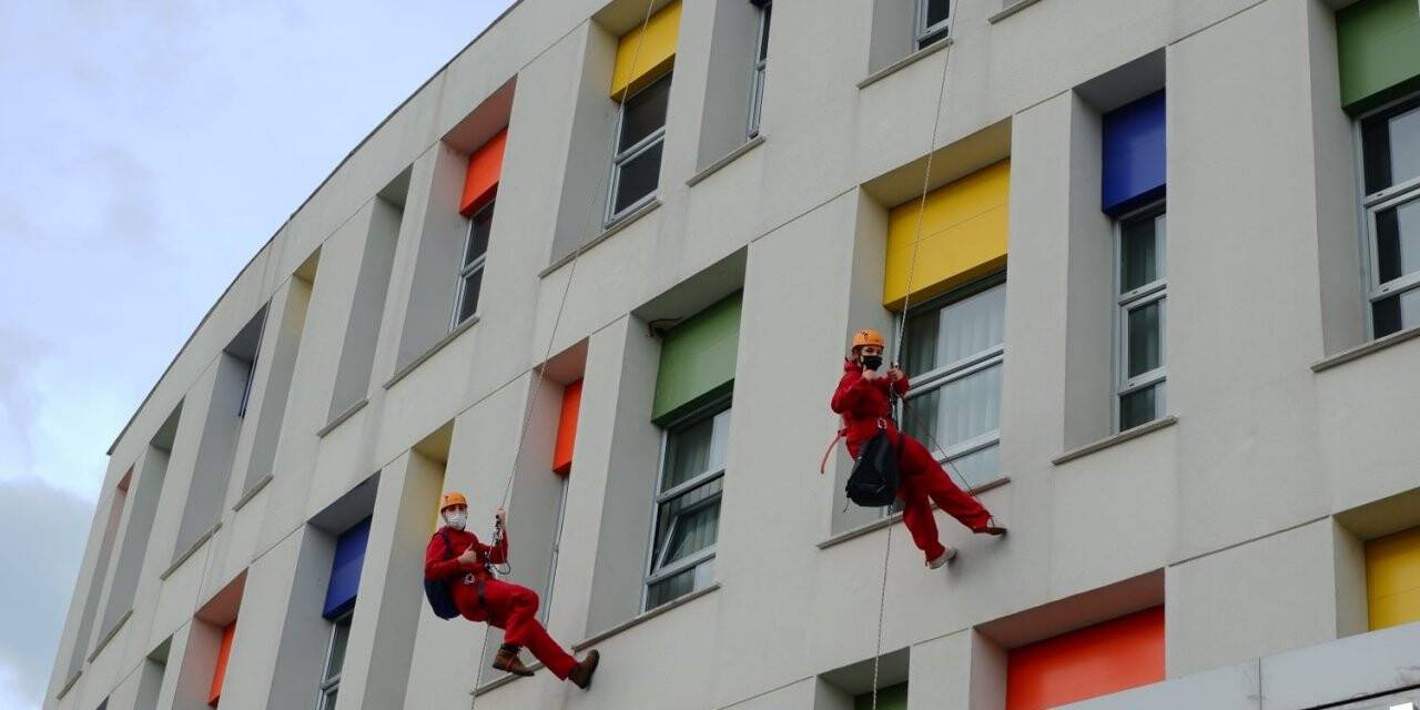 Lösemili çocuklara dağcılardan şaşırtan sürpriz