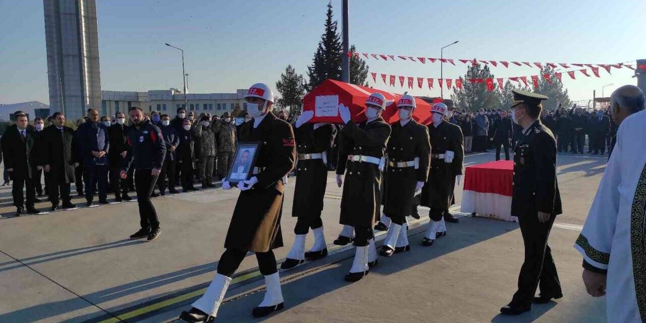 Barış Pınarı şehidi memleketine  uğurlandı