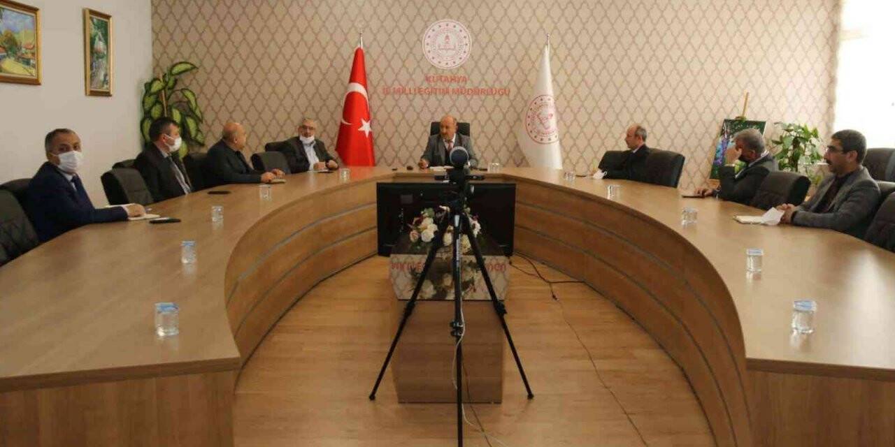 Müdür Başyiğit: “Esnaf eleman bulamama sıkıntısı yaşamaktadır”