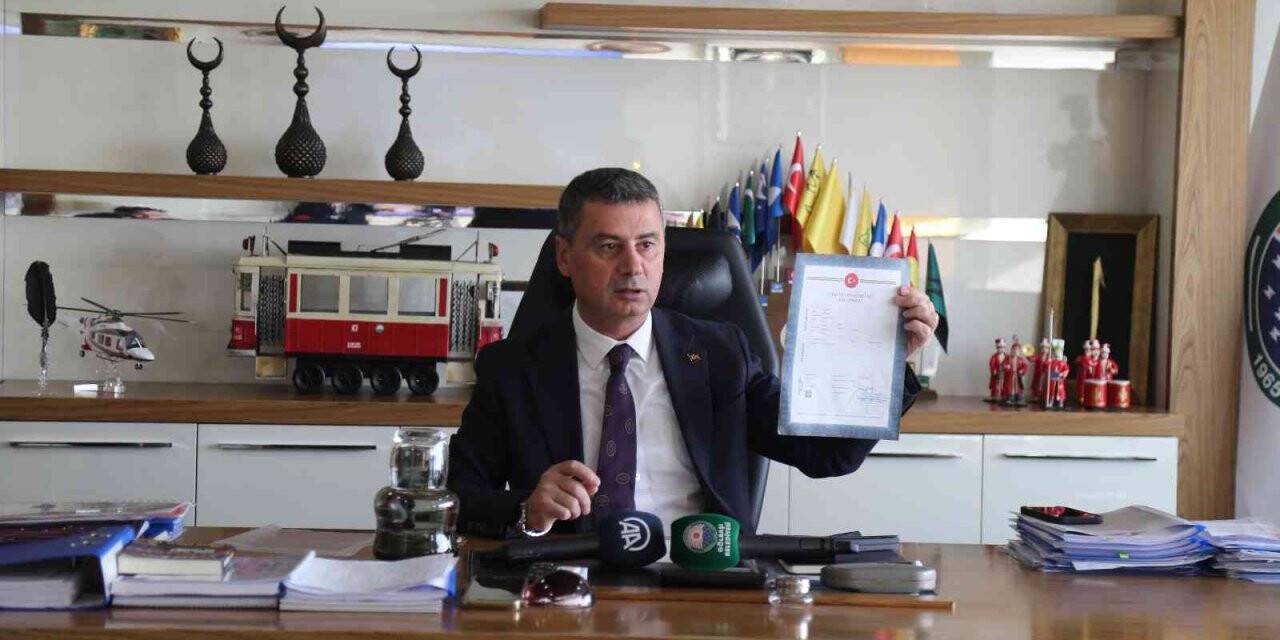 Yıllardır çözülemeyen 74 parsel imar planı çözüldü, tapular alındı