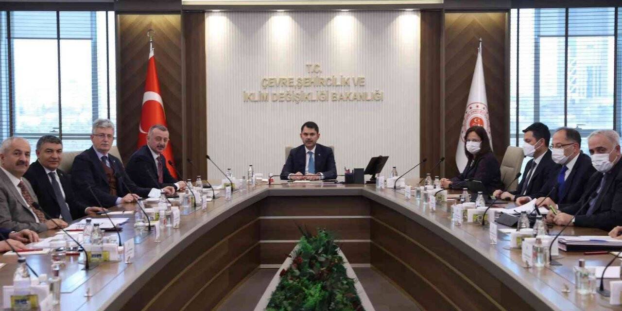 Başkan Büyükakın, Bakan Kurum ile görüştü