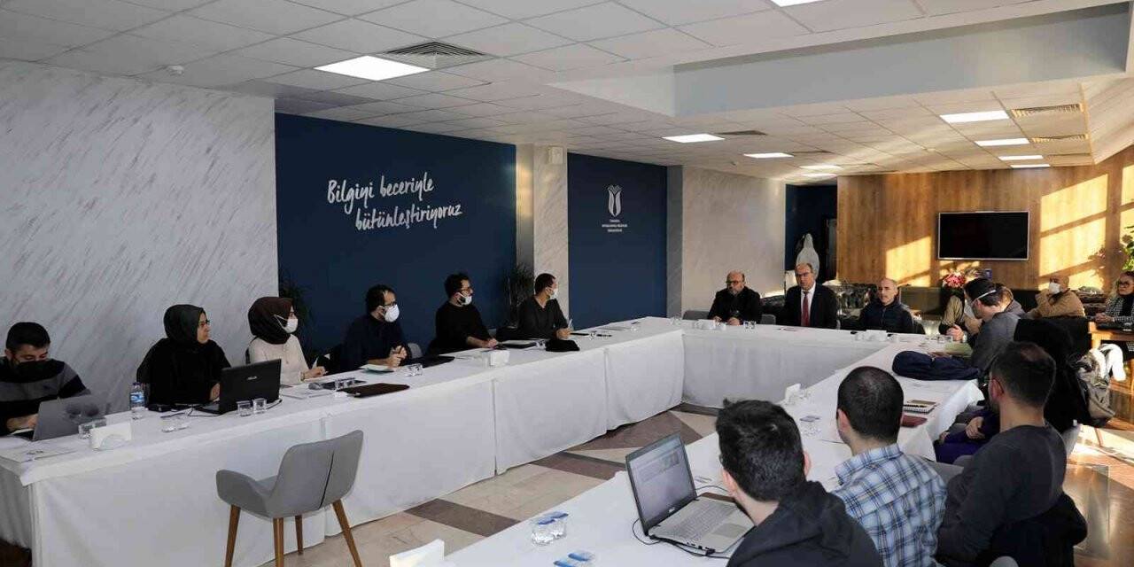 Teknoloji fakültesi öğrencilerine eğitim verildi