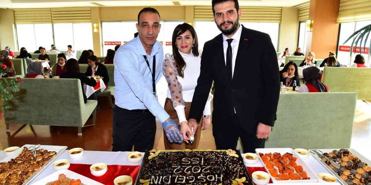 Elazığ’da yeni yıl öncesi sağlıkçılara moral etkinliği