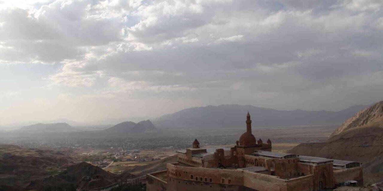 İshak Paşa Sarayı, 2021 yılında 223 bin kişi tarafından ziyaret edildi