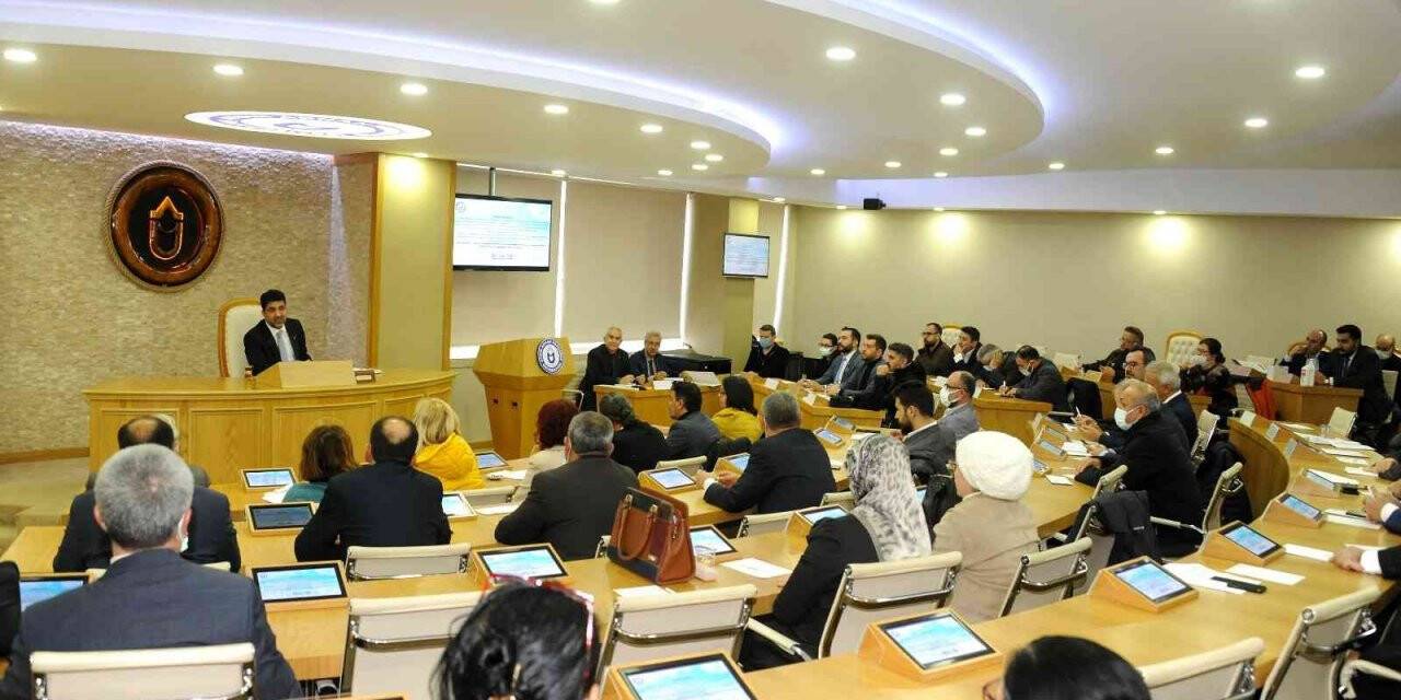 ADÜ’de Sivil Senatonun resmi ilk toplantısı yapıldı