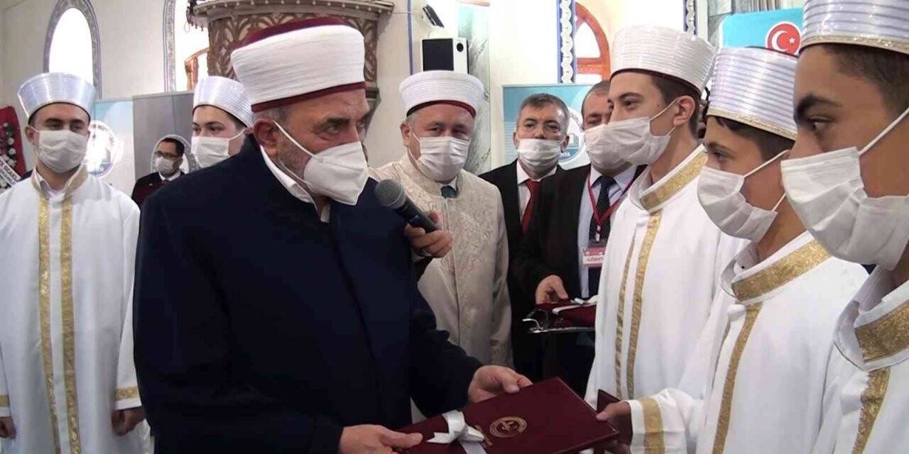 Hafızlık eğitimini tamamlayan 40 öğrenci için icazet töreni