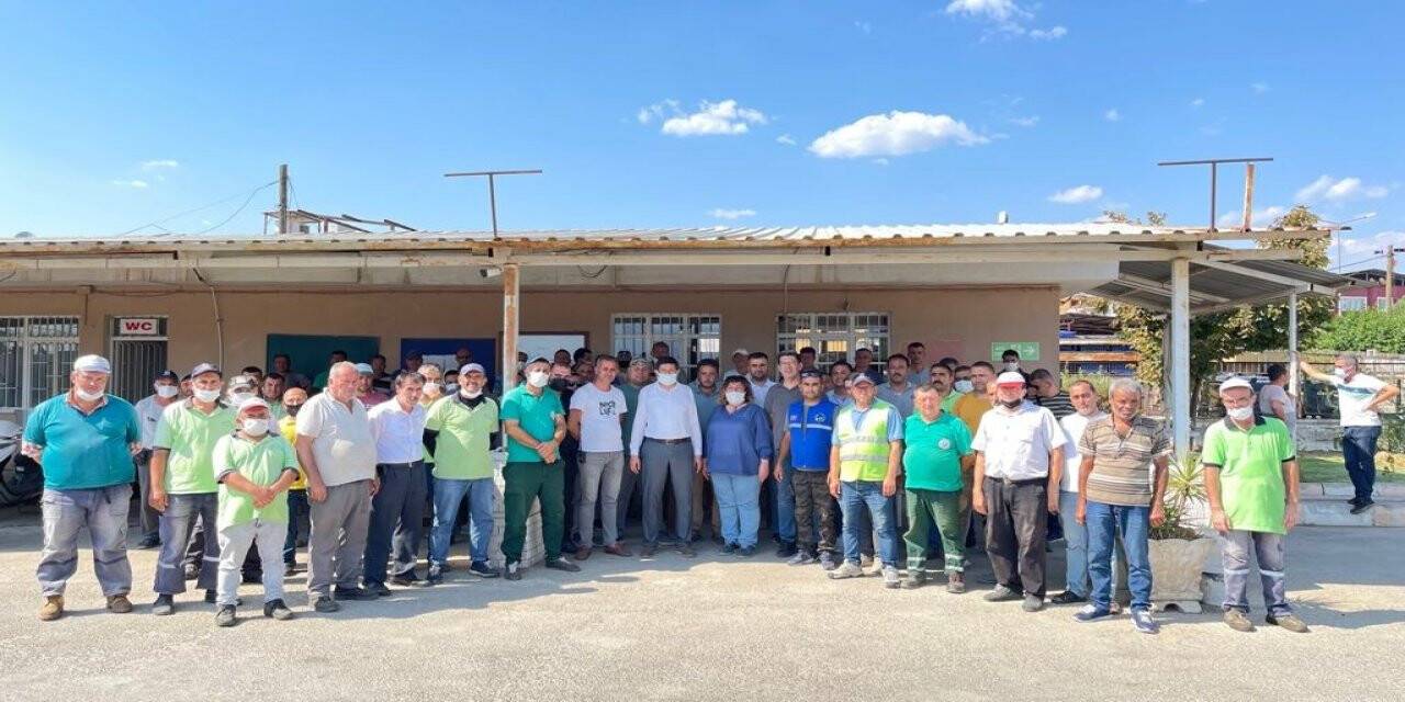 Nazilli Belediyesi yeni yıl öncesi işçileri sevindirdi