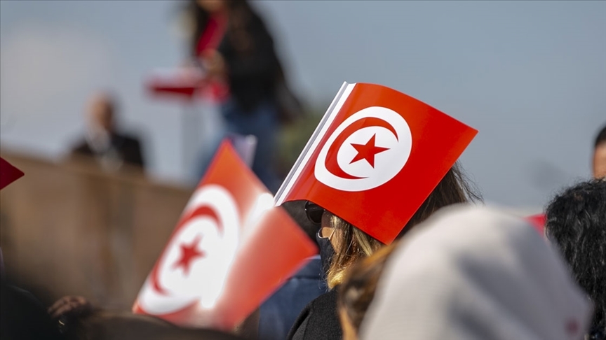 Tunus'ta Milletvekili Bahiri'nin serbest bırakılması için eşi eylem yaptı