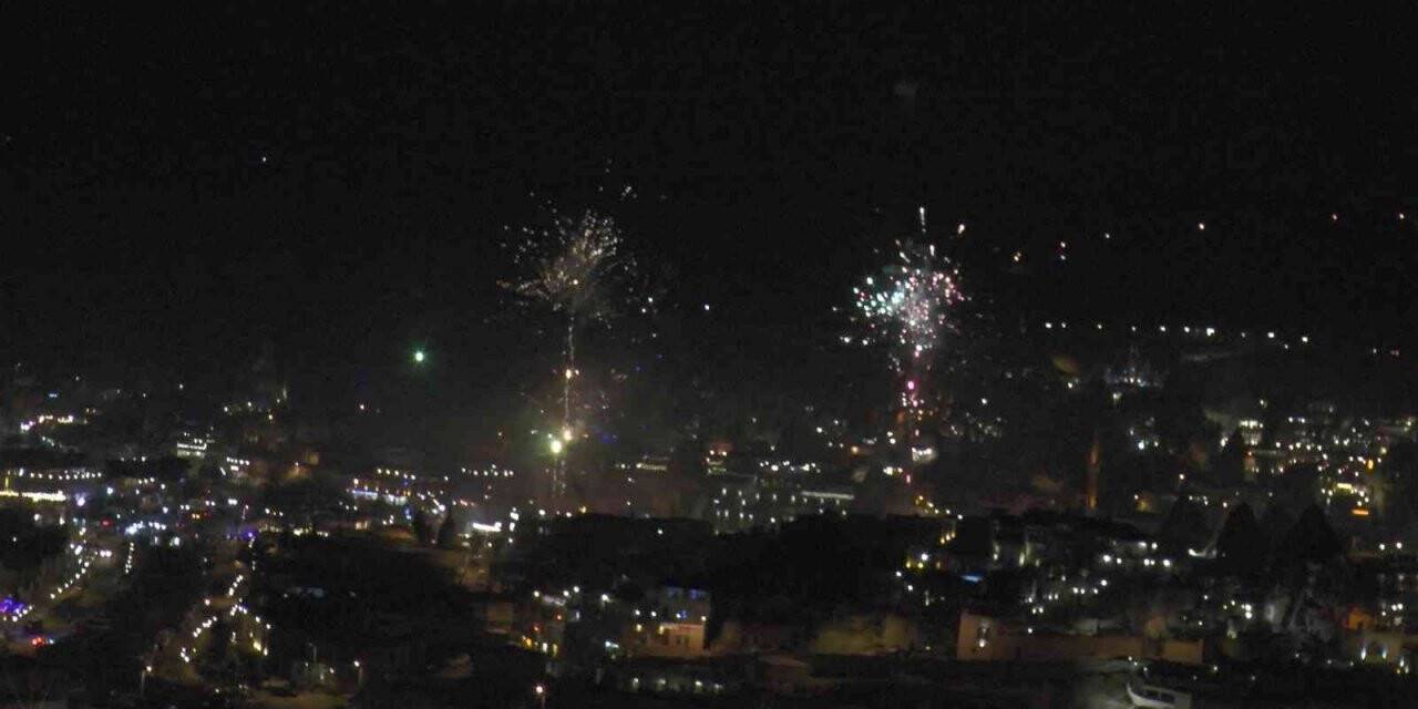 35 bin yerli ve yabancı turist Kapadokya’da yeni yılı karşıladı