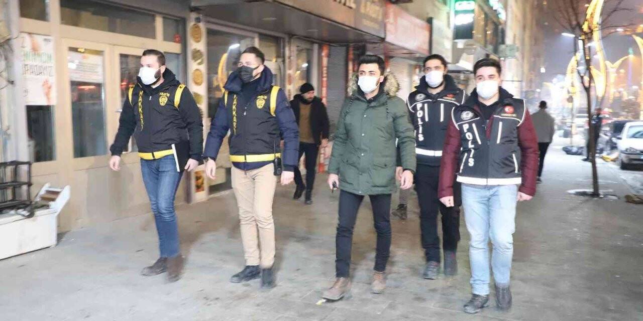Hakkari polisinden yılbaşı denetimi