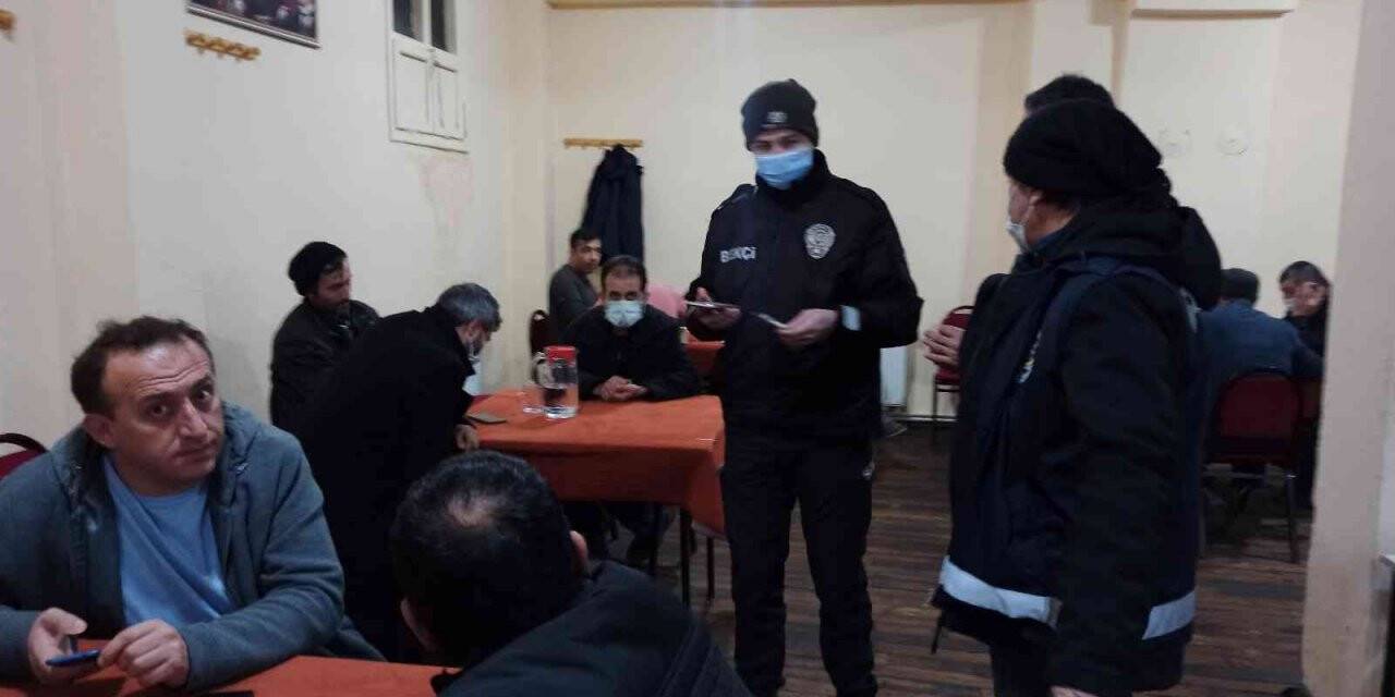 Şuhut’ta yılbaşı denetimlerinde polis göz açtırmadı