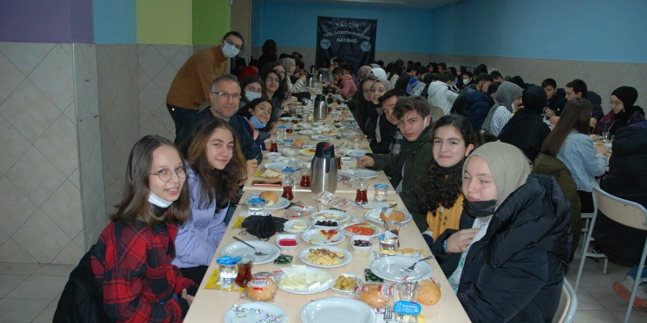 Yalçın Eğitim Kurumları öğrencileri Motivasyon  Toplantısı’nda buluştu