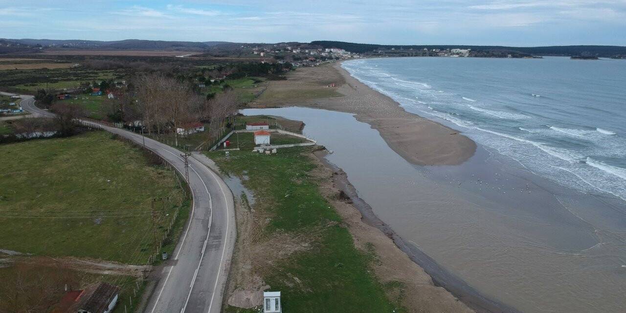 Karadeniz çamura büründü