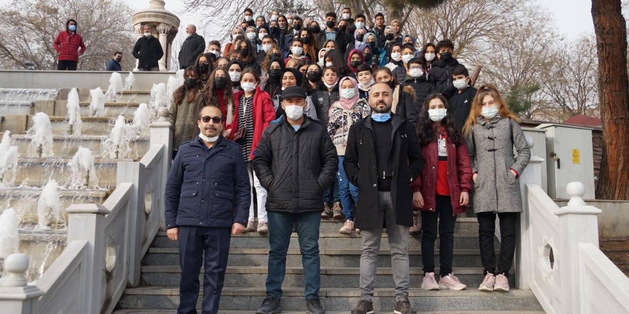 Aksaray’da dereceye giren 60 öğrenci Konya’yı gezdi
