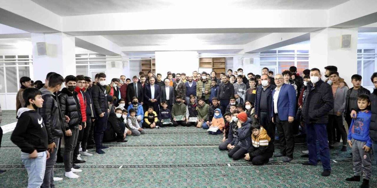 Başkan Cabbar, yılın son gününde gençlerle bir araya geldi