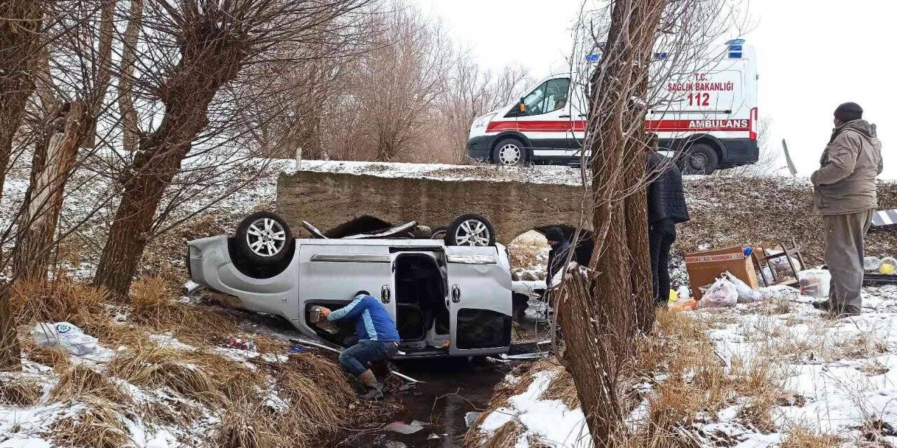 Buzlanma kazaya neden oldu: 6 yaralı
