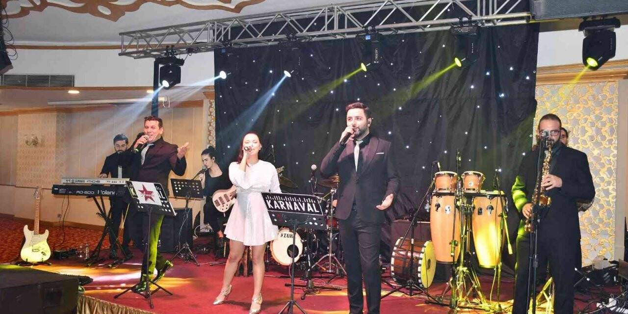 Gaziantepliler yeni yılda Grup Armoni ile çoştu