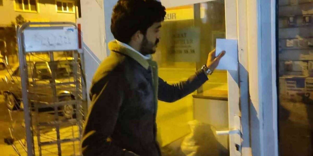 Ülkü Ocakları, esnafa siftah parası dağıttı