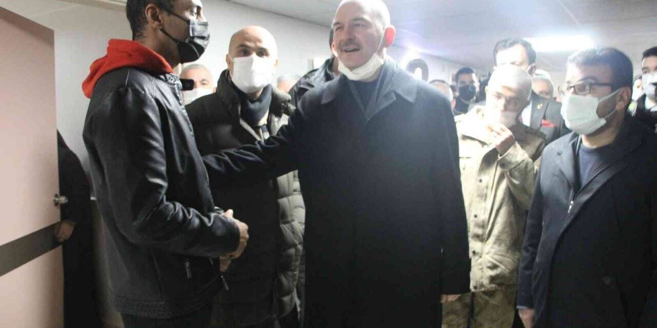 Bakan Soylu, yaralı polisi ziyaret etti