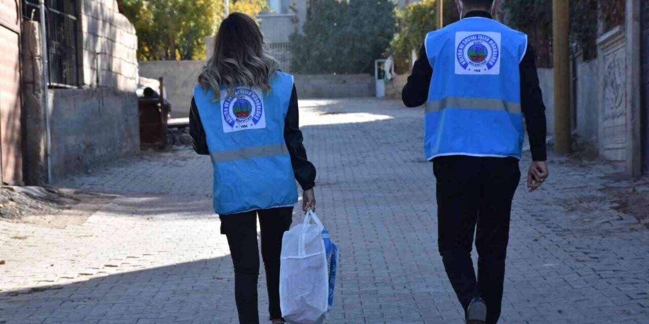Siirt Belediyesinden ihtiyaç sahibi 5 bin 750 aileye yardım