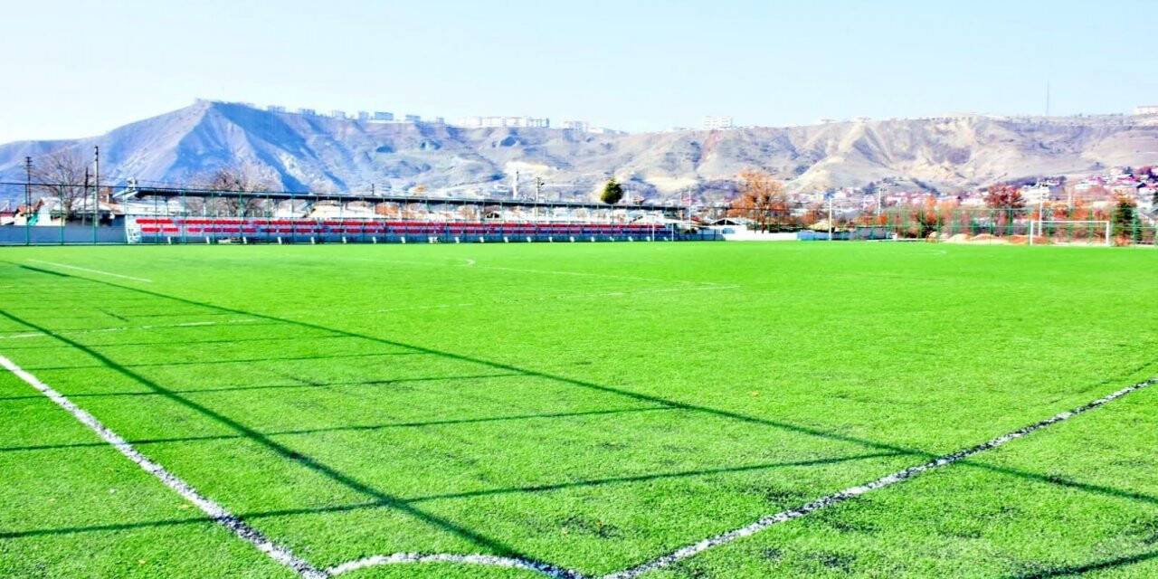 Elazığ’da ilçe sahaları yenileniyor