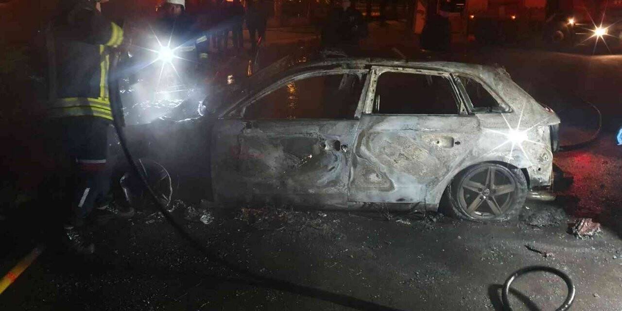 Çaldığı otomobili yakarak kaçtı