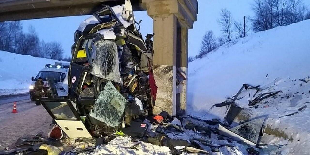 Rusya’da korkunç kaza: 5 ölü, 21 yaralı