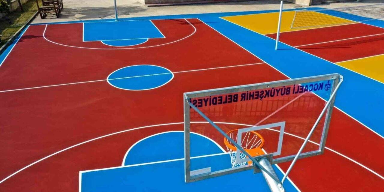 92 okula basketbol ve voleybol sahası yapıldı
