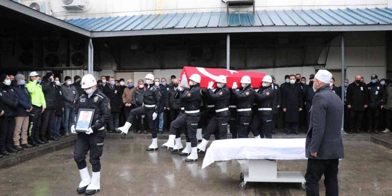 Doğum gününde kalp krizi geçiren polis memuru hayatını kaybetti