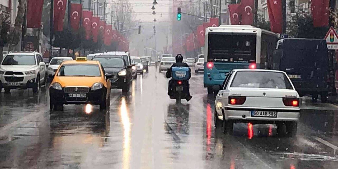 Malatya’da kar yağışı etkili oluyor