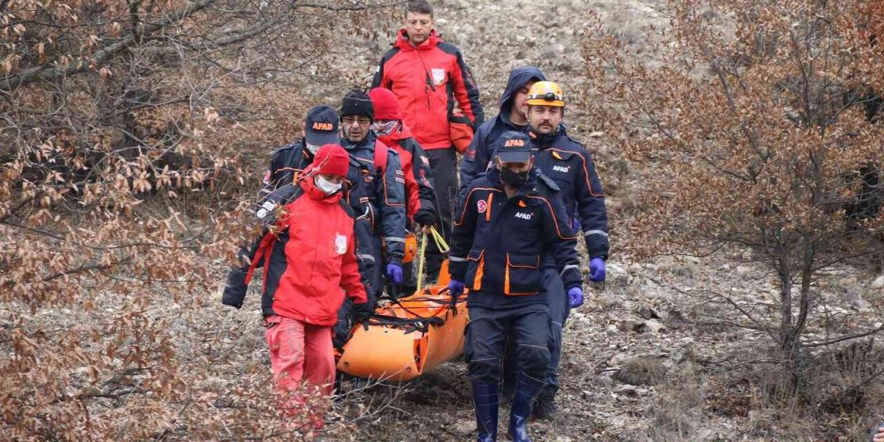 Kayıp avcının cansız bedenine ulaşıldı