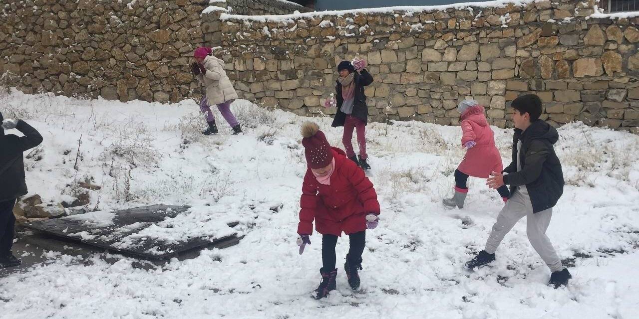 Darende’ de kar sevinci