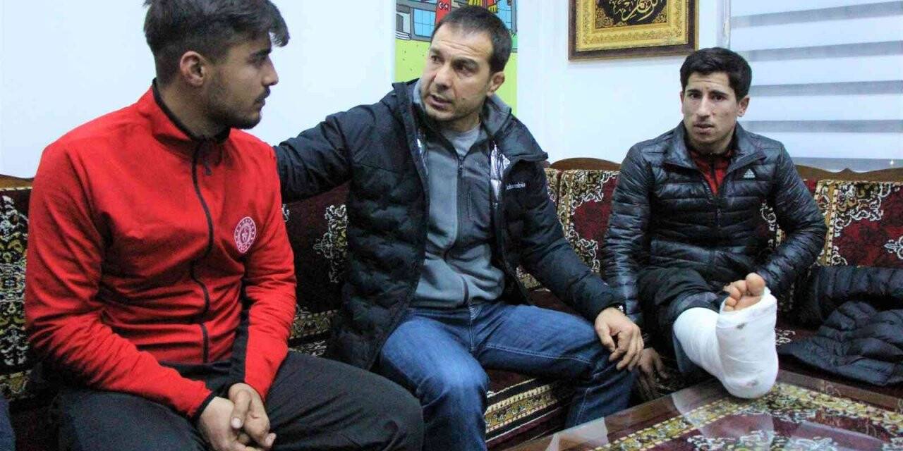 Federasyon Başkanı Eroğlu’dan kazazede güreşçilere moral