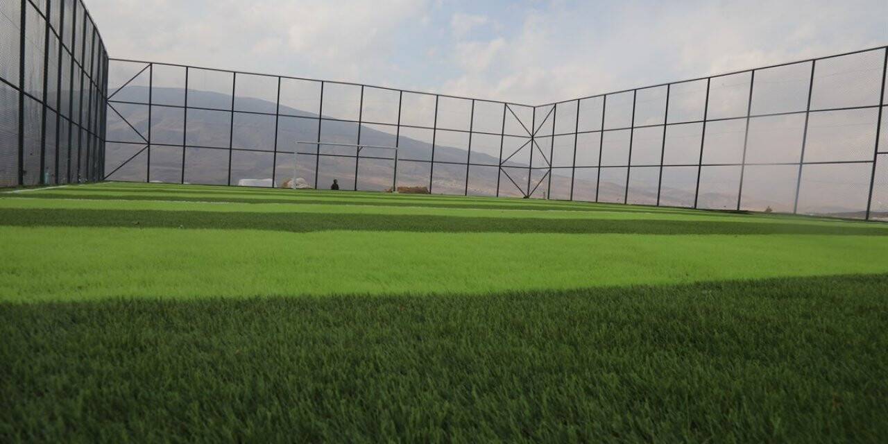 Başkale Stadı tamamlandı
