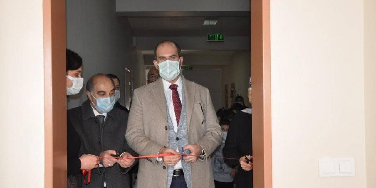 Kağızman’da Mevlana İlkokulu Kütüphanesinin açılışı yapıldı