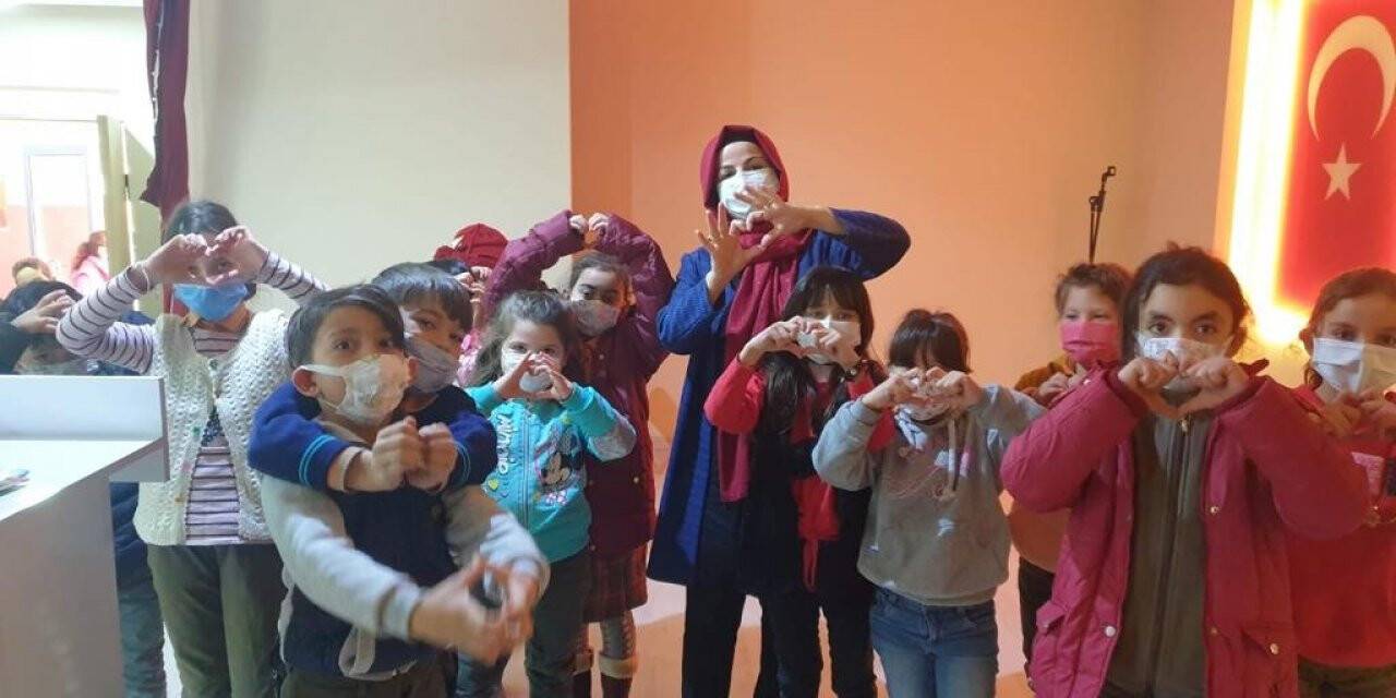 Yazar İlknur Işık öğrenciler ile buluştu