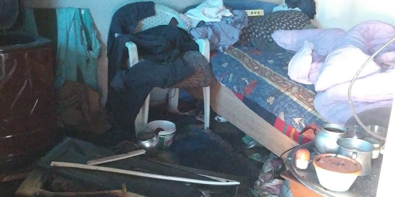 Yalnız yaşadığı konteynerin içinde yanarak öldü