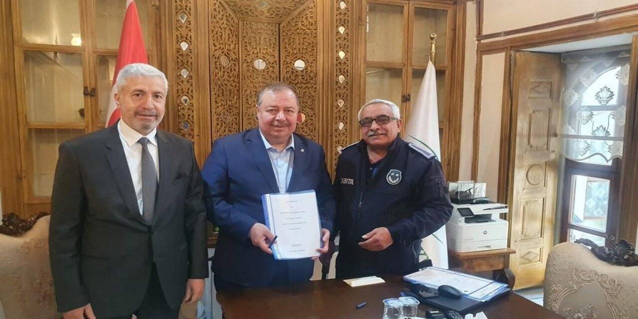 Belediye çalışanı memurlara üst limitten zam