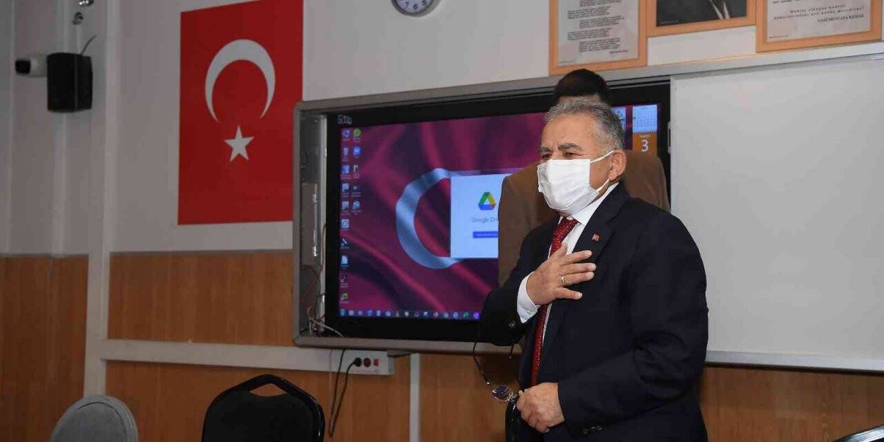 Başkan Büyükkılıç’tan lise öğrencilerine ’Çanakkale’ jesti