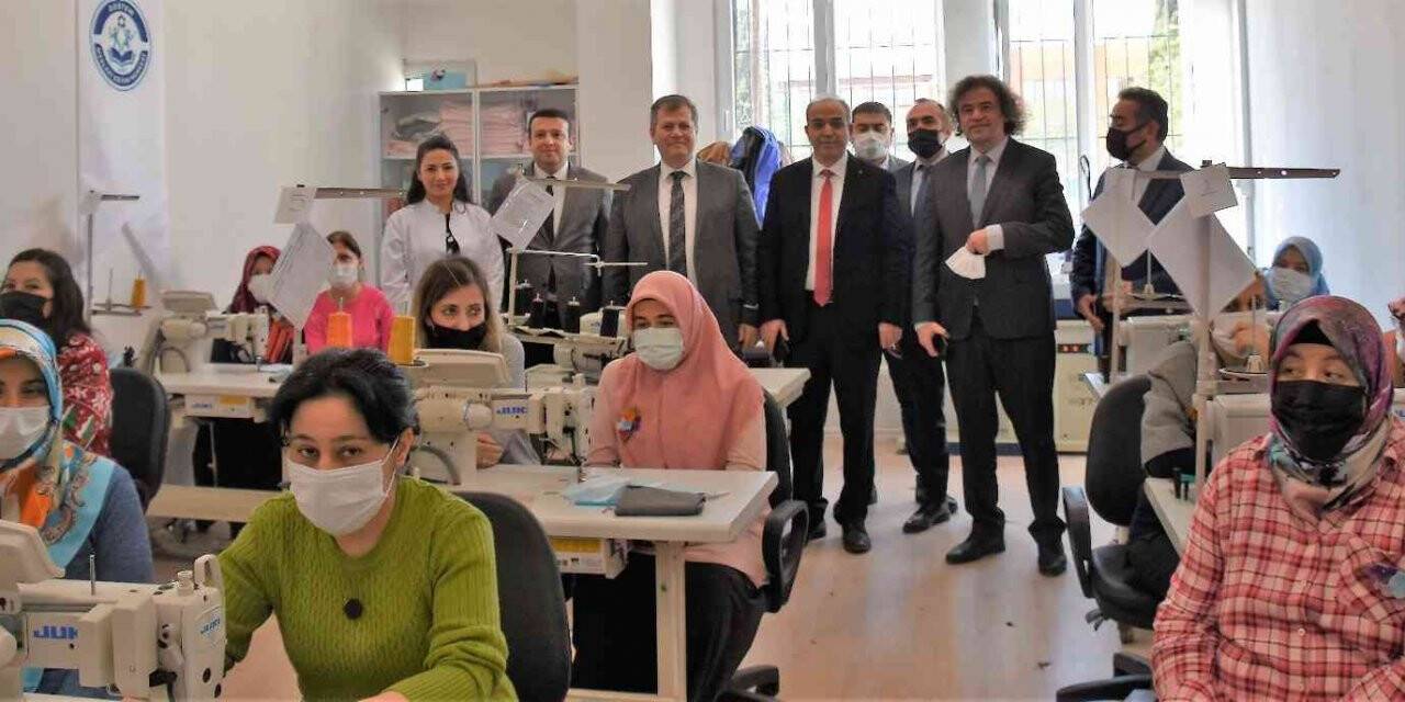 Denizli OSB’de istihdam garantili kurs başladı