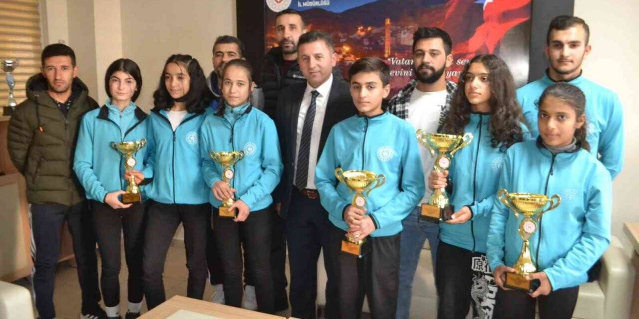 Batmanlı atletlerin gözü yurt dışı başarılarında