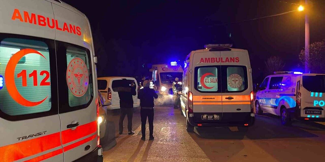Polisten kaçan otomobil kaza yaptı: 4 yaralı