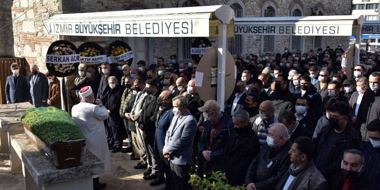 Gazeteci Şenol Gök son yolculuğuna uğurlandı